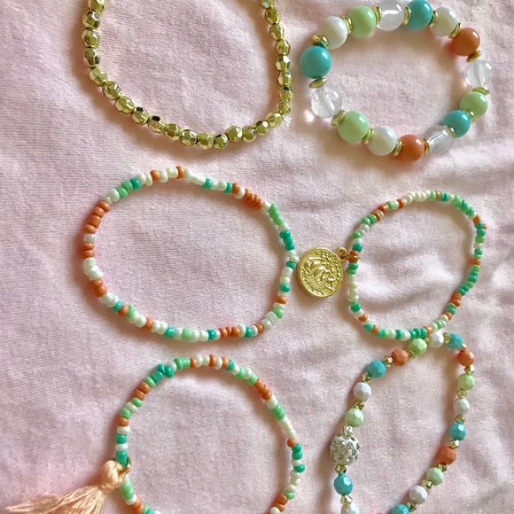 Pastel Beaded Stretch Bracelet - Picture 6 of 7